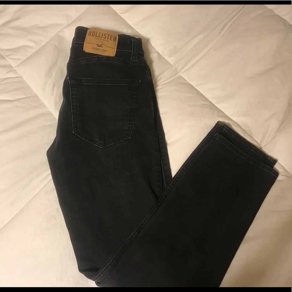 Black Hollister skinny jeans